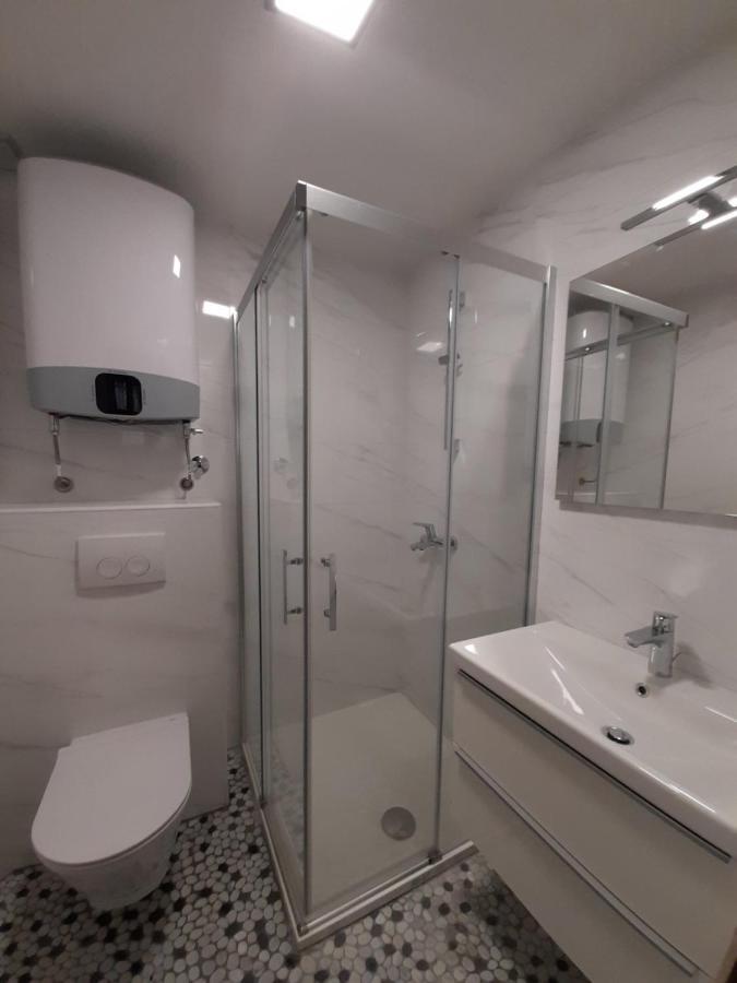 Apartments Getruda คิร์ก ภายนอก รูปภาพ